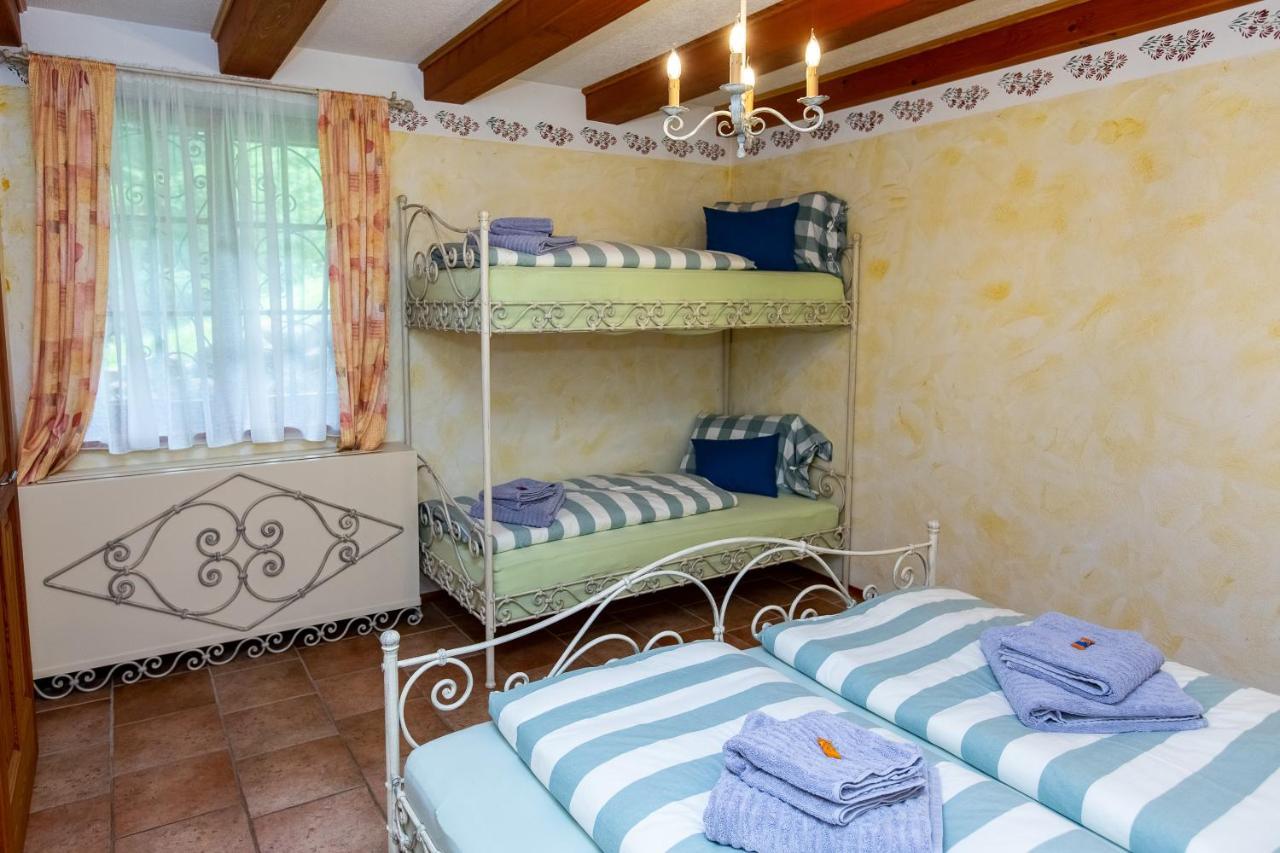 Apartment Pod Skalco Jesenice Bagian luar foto