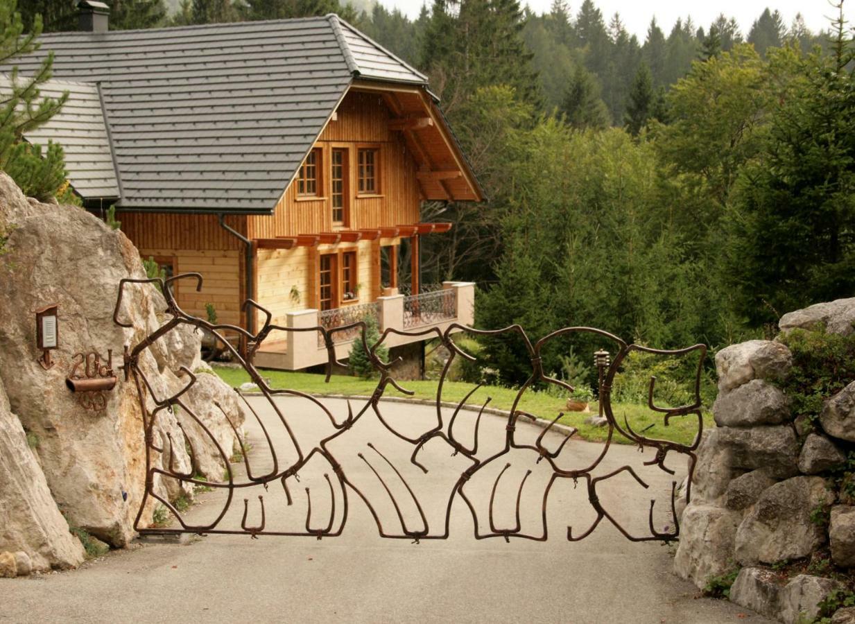 Apartment Pod Skalco Jesenice Bagian luar foto