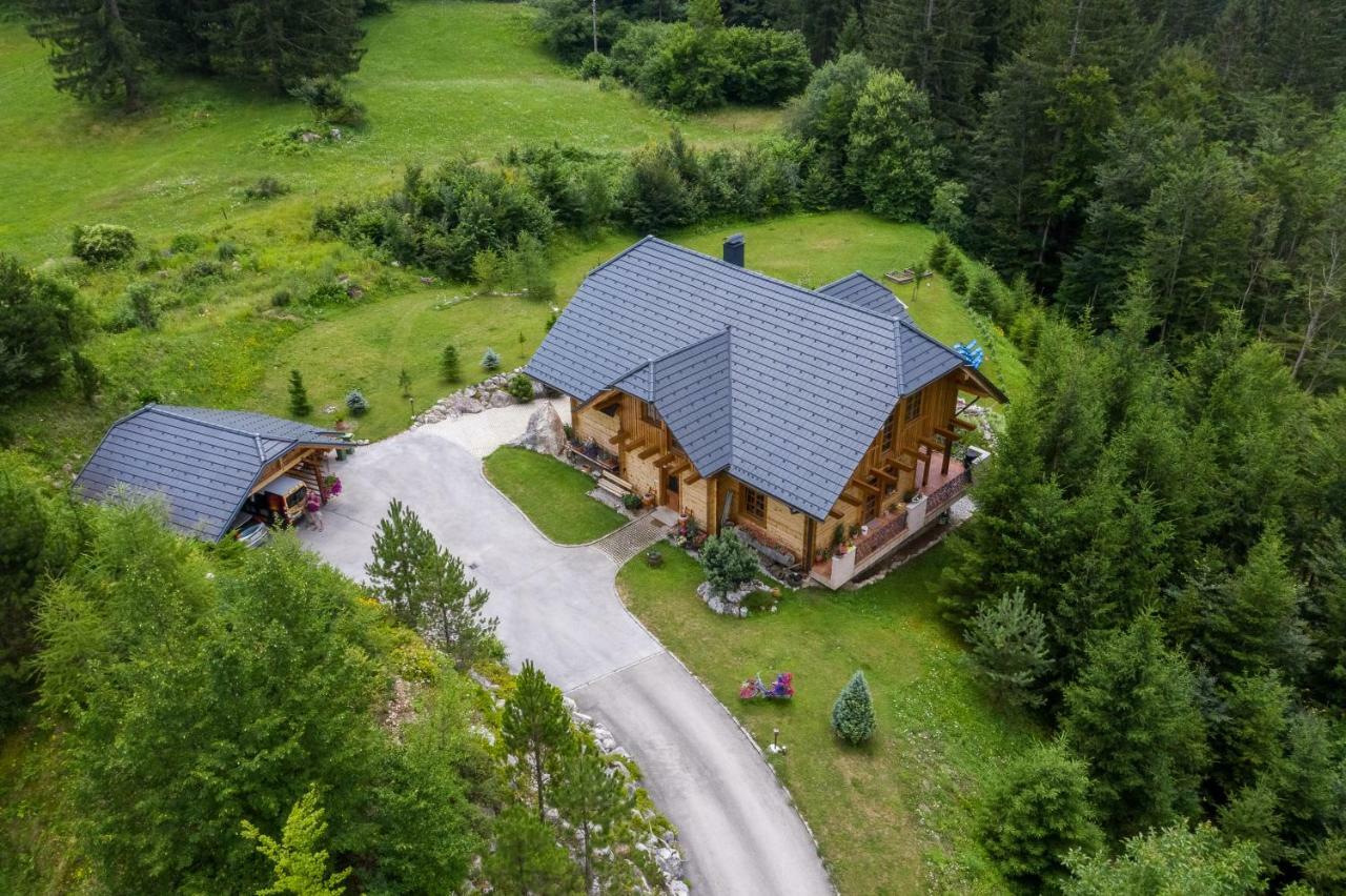 Apartment Pod Skalco Jesenice Bagian luar foto